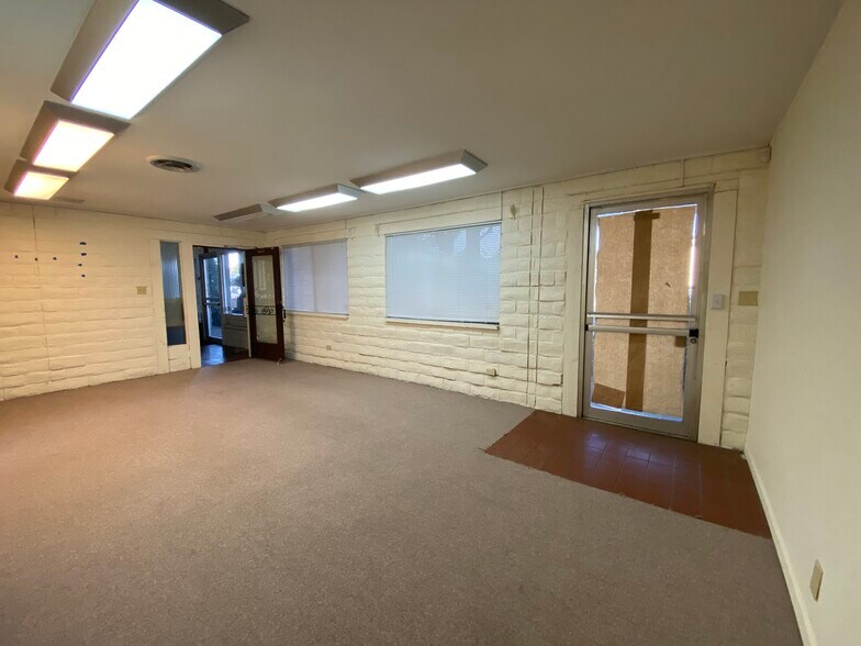 More Photos Of 170 E Cotati Ave, Cotati Office For Sale