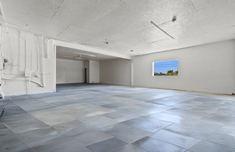 More Photos Of 1130 N Maclay Ave, San Fernando Warehouse For Lease