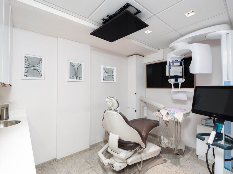 More Photos Of 1025 Fifth Ave, New York Apartments For Sale