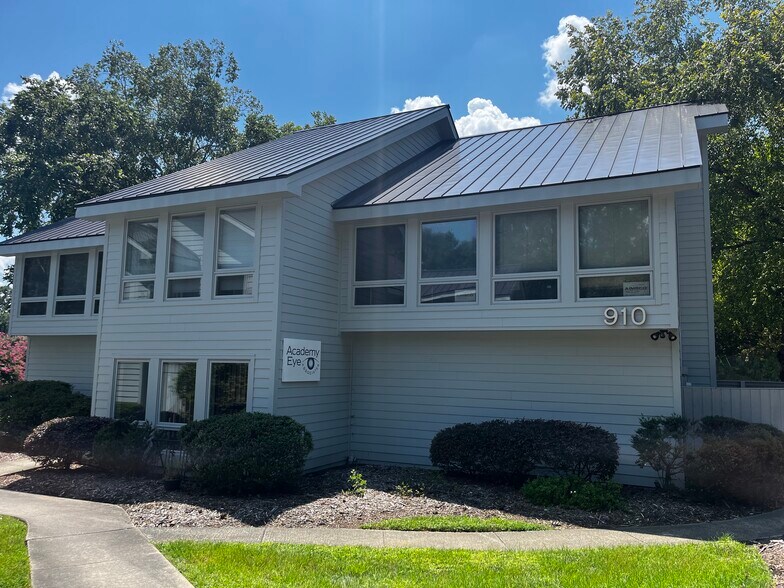 More Photos Of 910 Martin Luther King Jr Blvd, Chapel Hill Medical For Lease