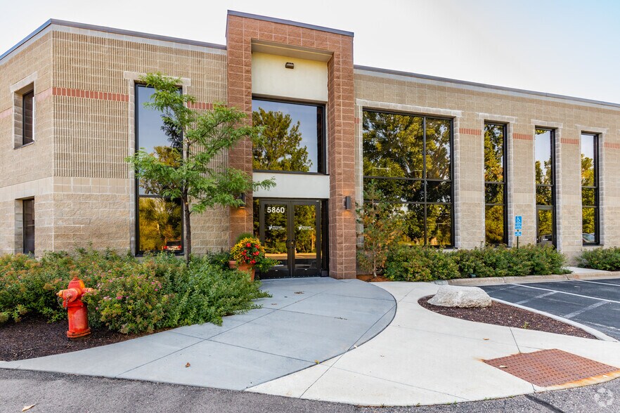 More Photos Of 5852-5870 Baker Rd, Minnetonka Unknown For Lease