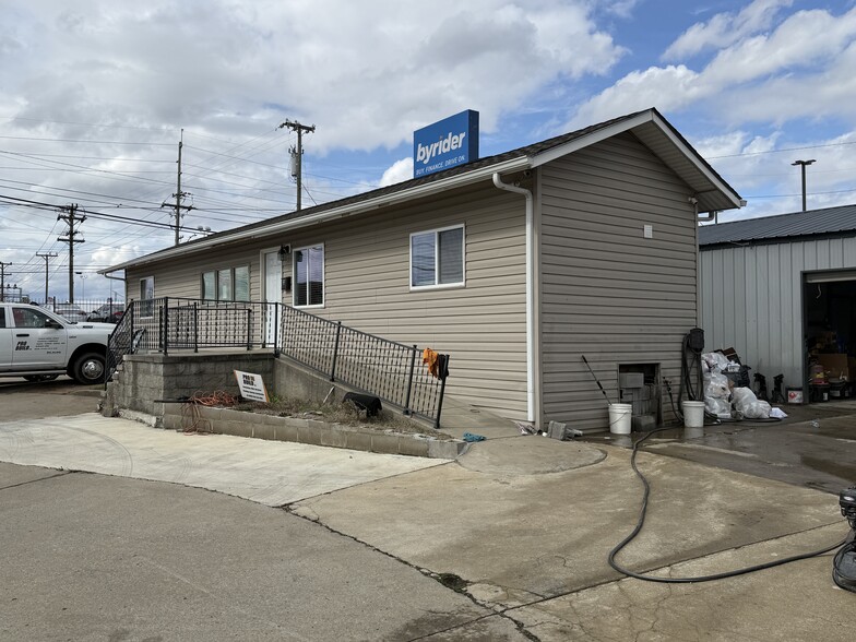 More Photos Of 1521 Gallatin Pike N, Madison Auto Dealership For Lease