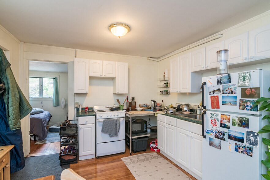 More Photos Of 81 Bridge St, Northampton Multifamily For Sale