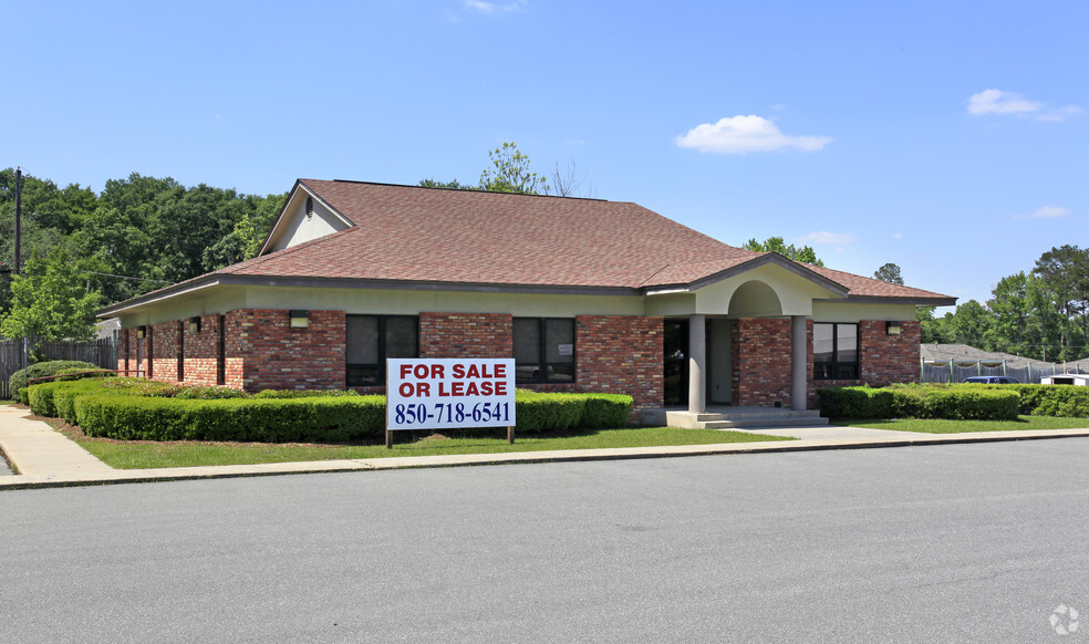 Primary Photo Of 2925 Optimist Dr, Marianna Office For Sale