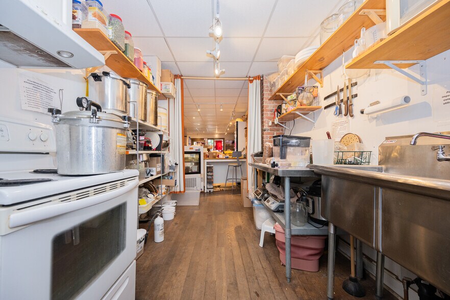 More Photos Of 4320-4324 St Saint-Denis, Montréal Multifamily For Sale