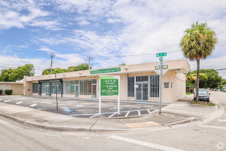 More Photos Of 4848-4860 NW 7th Ave, Miami Unknown For Lease