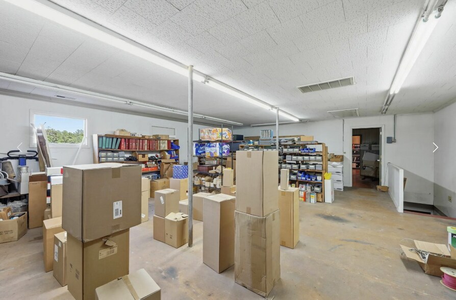 More Photos Of 2705 US 70 Hwy E, New Bern Light Manufacturing For Sale