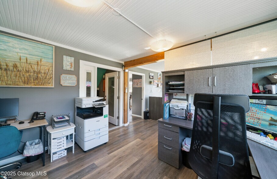 More Photos Of 186 Laneda Ave, Manzanita Storefront Retail Office For Sale