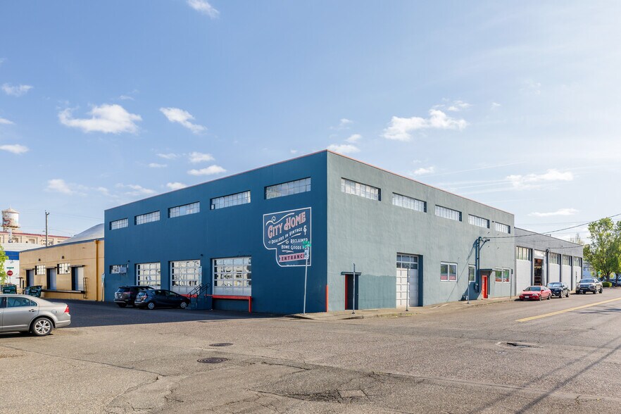 Primary Photo Of 217 SE Taylor St, Portland Warehouse For Sale