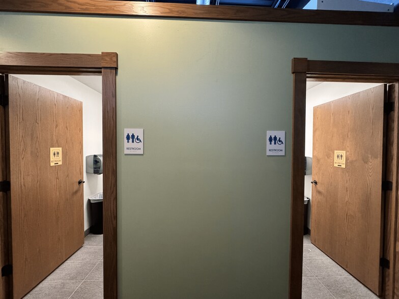 More Photos Of 1227 S 6th St, Minneapolis Freestanding For Lease