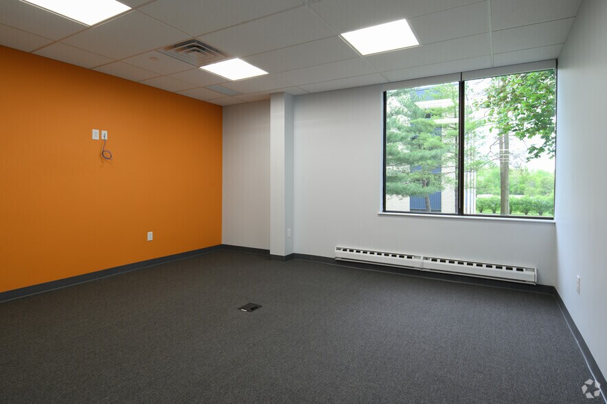 More Photos Of 1301 Virginia Dr, Fort Washington Office For Lease