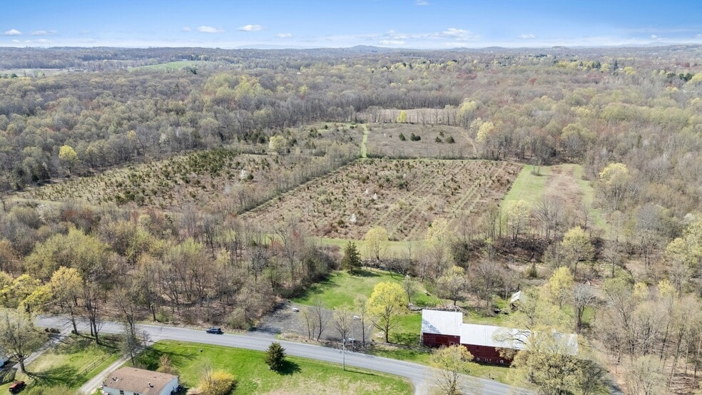 More Photos Of 52 Allhusen Rd, New Paltz Winery Vineyard For Sale