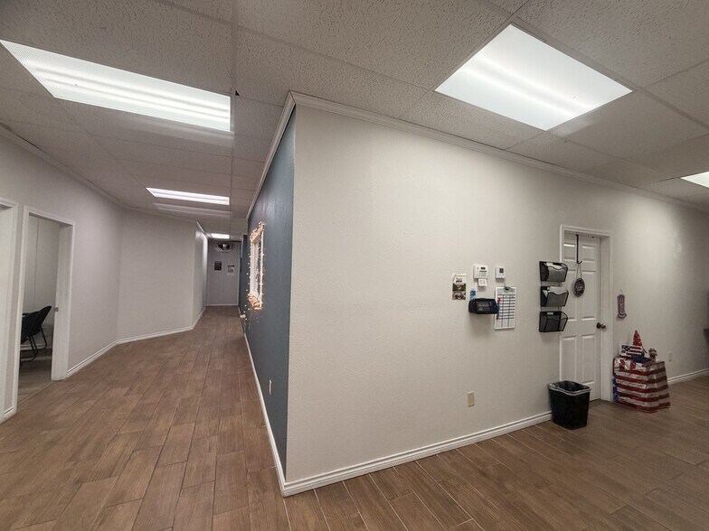 More Photos Of 10924 Vance Jackson Rd, San Antonio Medical For Lease
