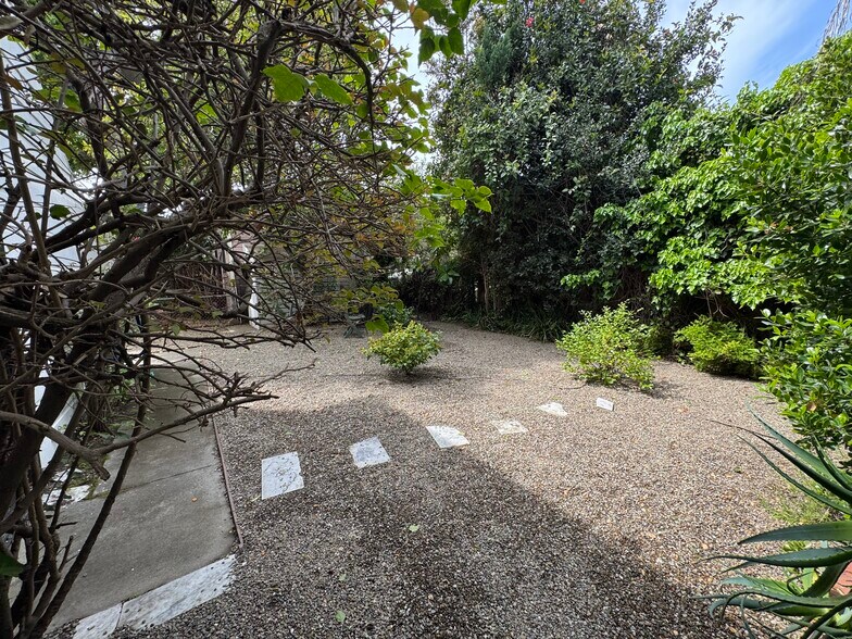 More Photos Of 1213 Park Ave, Alameda Apartments For Sale