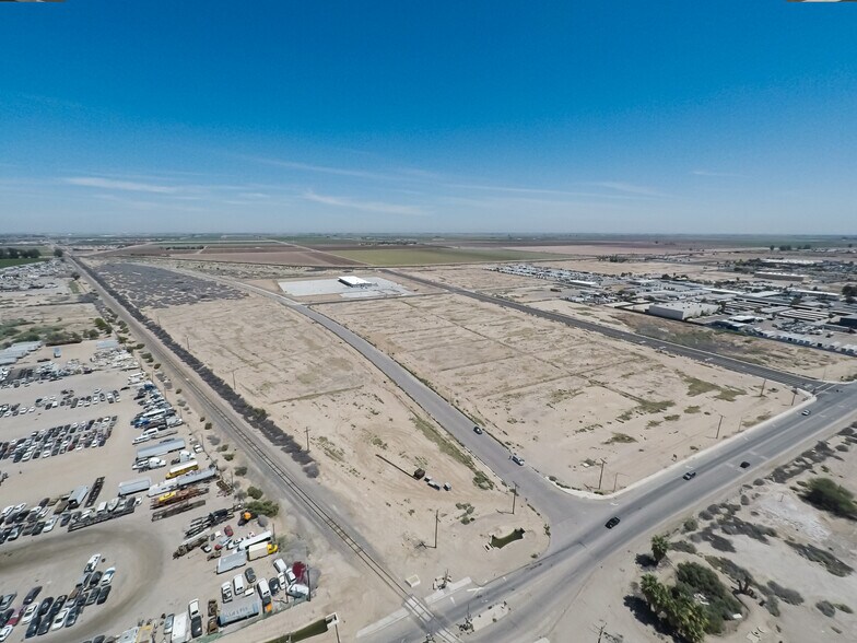 More Photos Of Towne Center Pky, Calexico Land For Sale