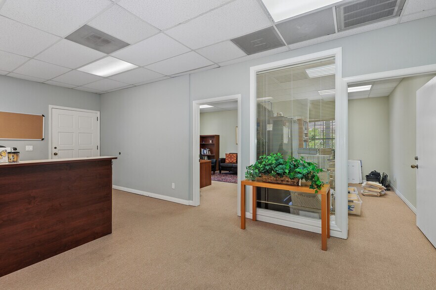 More Photos Of 4407 Manchester Ave, Encinitas Medical For Sale