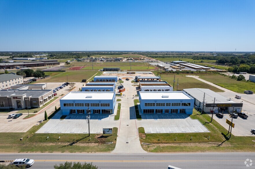 More Photos Of 31390 FM 2920, Waller Office For Lease