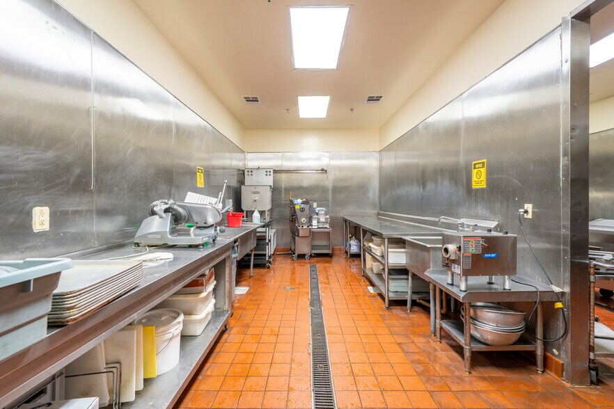More Photos Of 429 S Palm Ave, Alhambra Food Processing For Sale