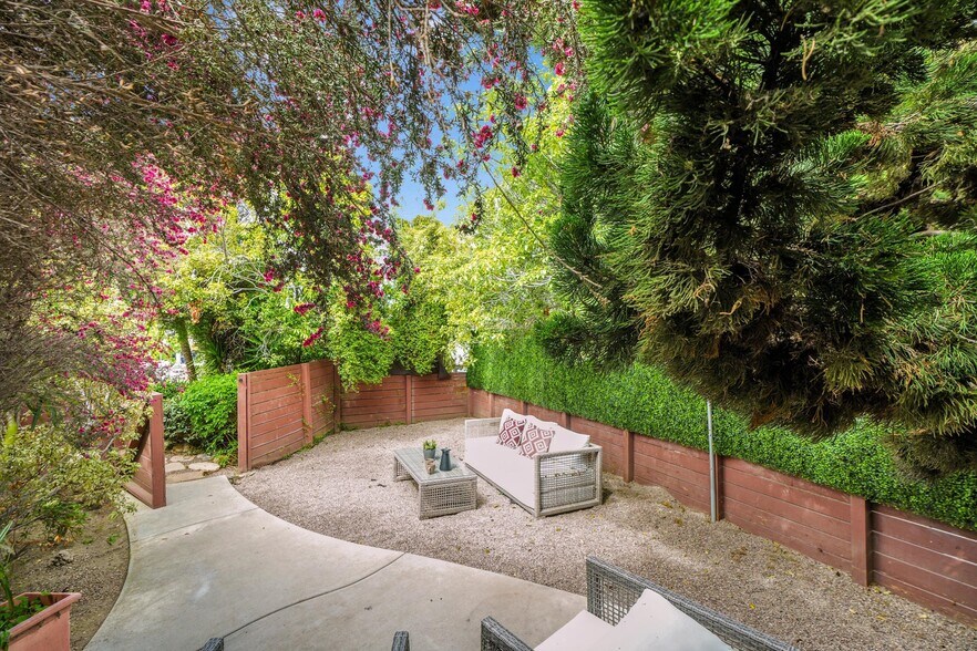 More Photos Of 828 Hill St, Santa Monica Apartments For Sale