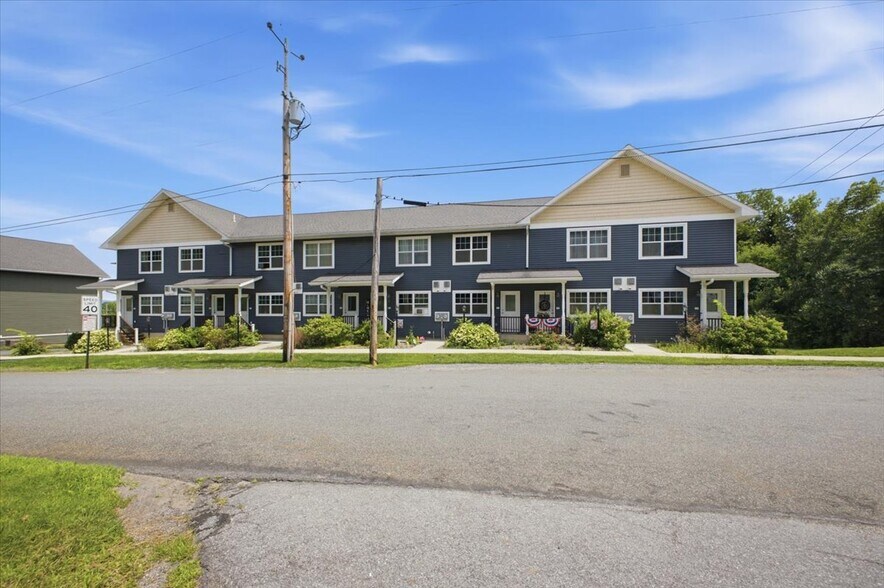 More Photos Of 1A Brickyard Rd, Mechanicville Multifamily For Sale