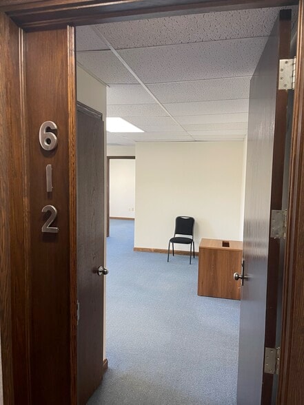 More Photos Of 600 Commerce Dr, Coraopolis Office Residential For Sale