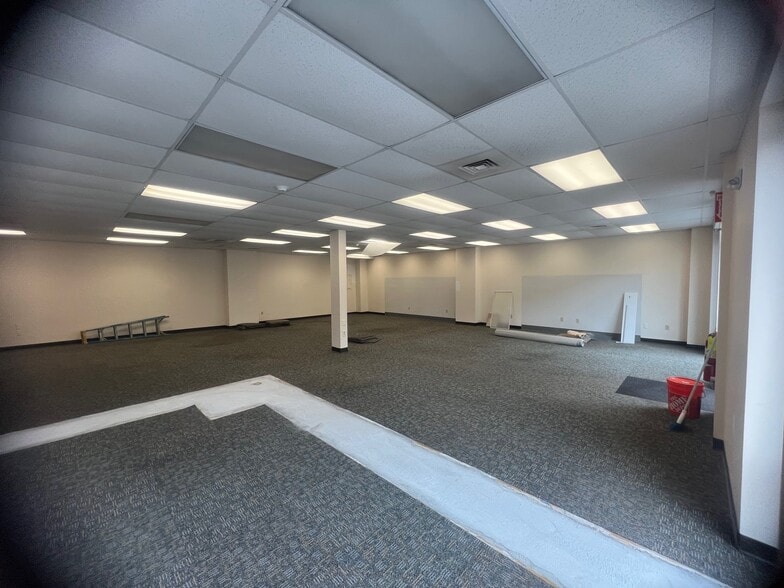 More Photos Of 55-57 Hatchetts Hill Rd, Old Lyme Office For Lease