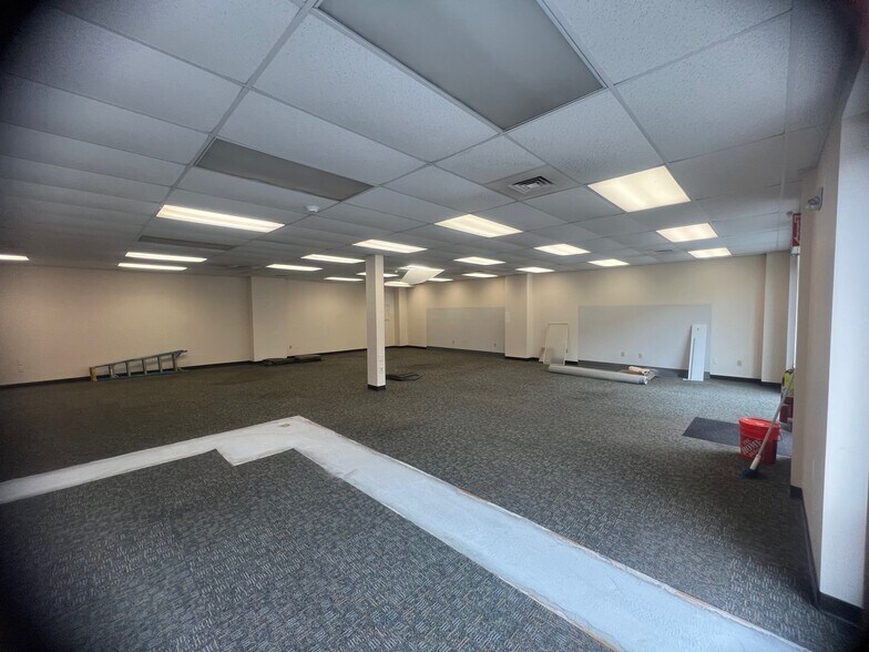 More Photos Of 55-57 Hatchetts Hill Rd, Old Lyme Office For Lease