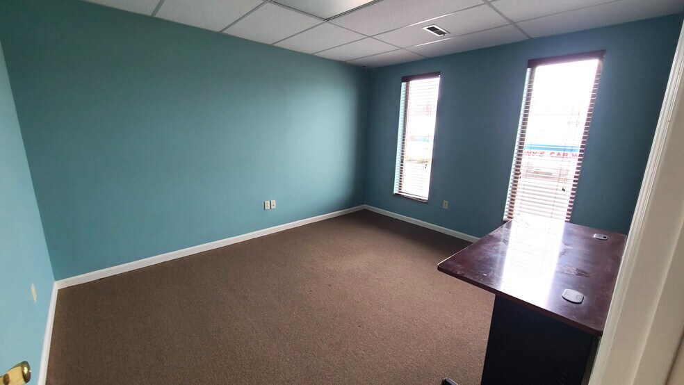 More Photos Of 3161 Dixie Hwy, Erlanger Office For Lease