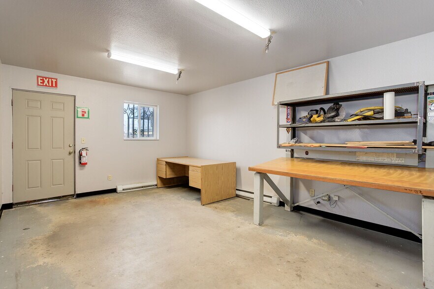 More Photos Of 5320 Cook St, Denver Warehouse For Lease