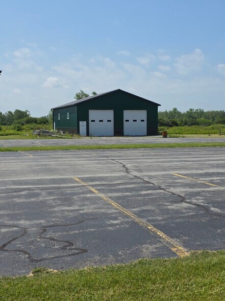 More Photos Of 4493 Walden Ave, Lancaster Office For Sale