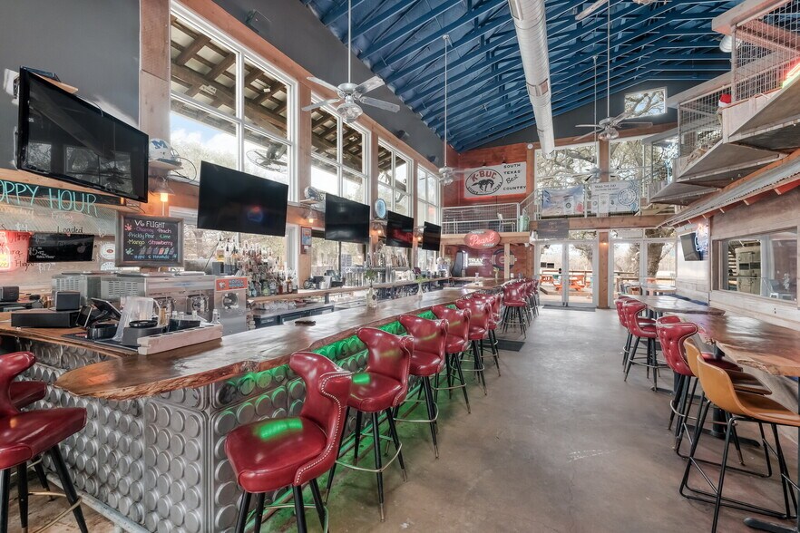 More Photos Of 13838 Jones Maltsberger Rd, San Antonio Restaurant For Sale