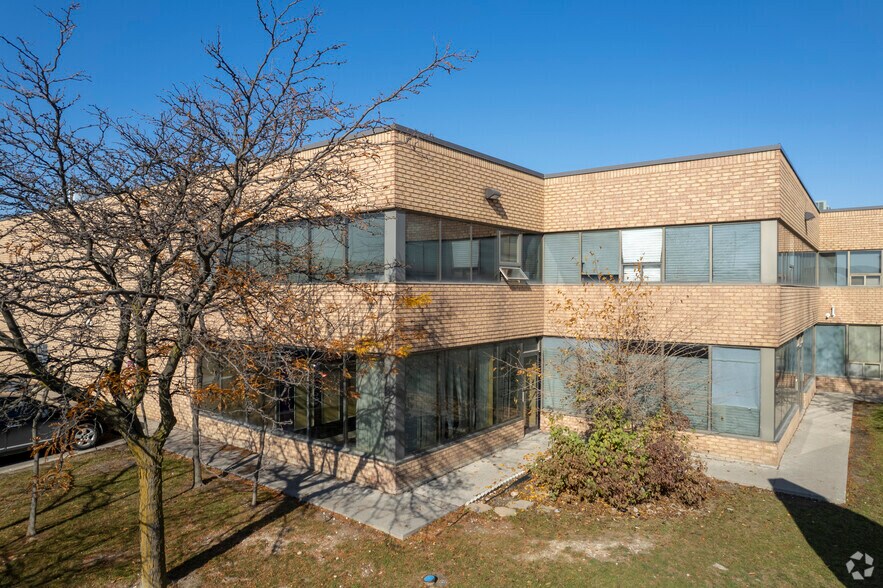 More Photos Of 94 Kenhar Dr, Toronto Showroom For Sale