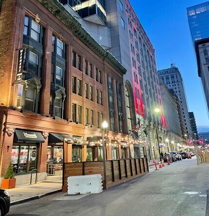 More Photos Of 233 E Redwood St, Baltimore Office For Lease