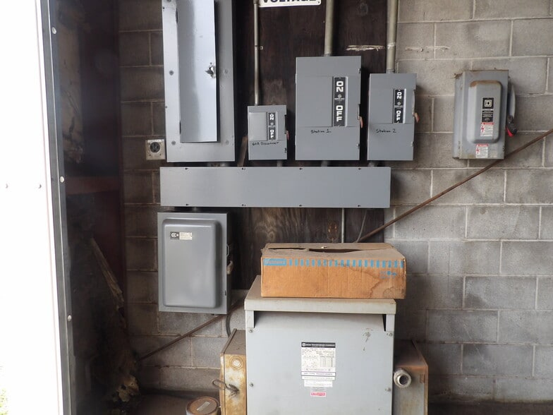 More Photos Of 1812 Wayside Dr, Houston Distribution For Lease