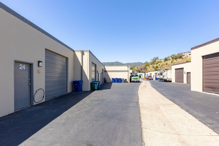 More Photos Of 100 N Hill Dr, Brisbane Light Manufacturing For Sale
