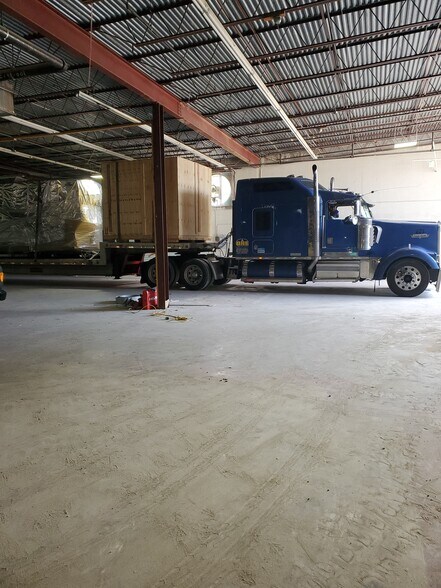 More Photos Of 2234-2288 E South Blvd, Montgomery Storefront For Sale