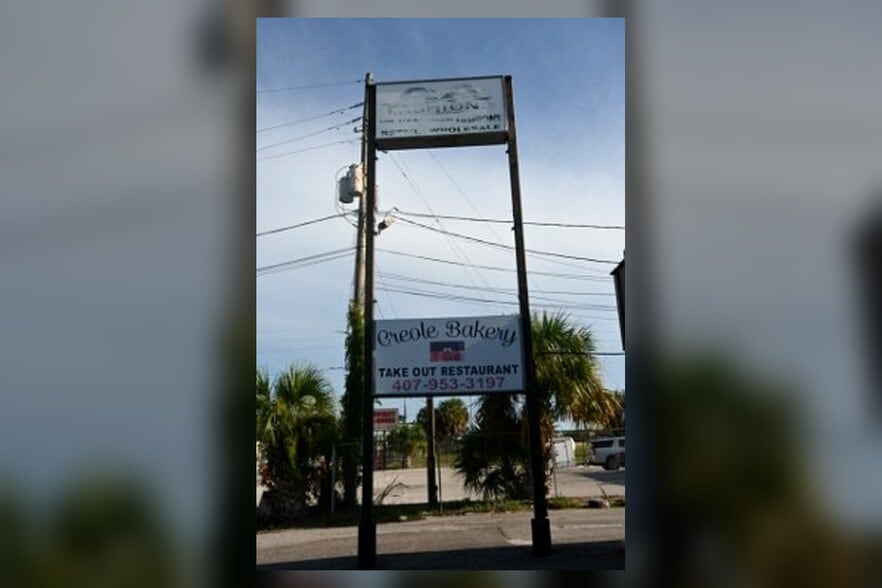 More Photos Of 2711 N Pine Hills Rd, Orlando Storefront For Sale