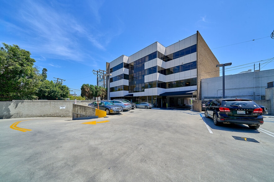 More Photos Of 8737 Beverly Blvd, West Hollywood Medical For Sale