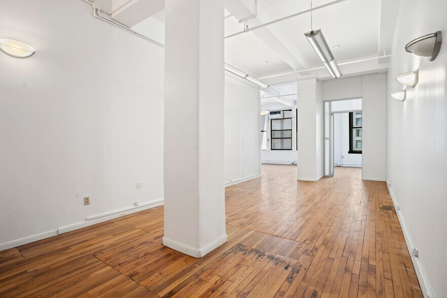 More Photos Of 134 W 26th St, New York Loft Creative Space For Sale