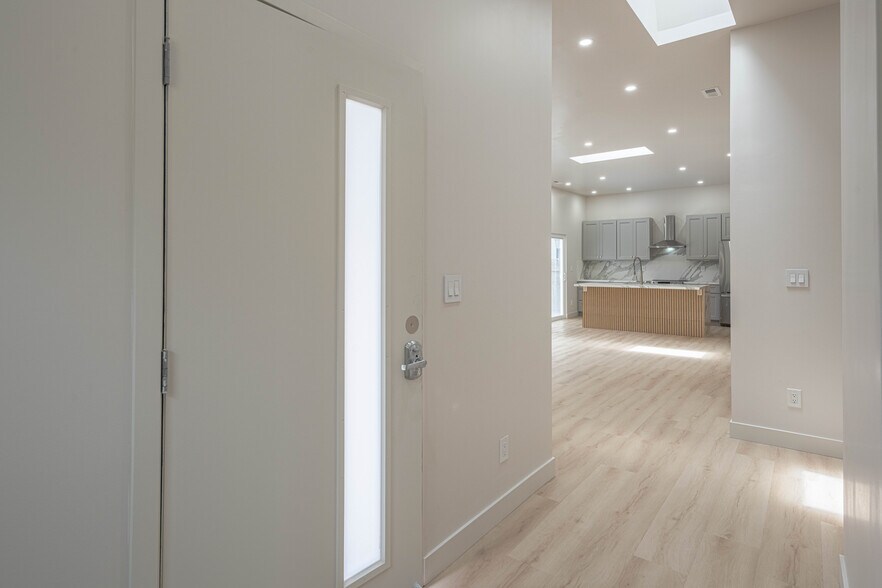 More Photos Of 987 Harcourt Ave, Seaside Multifamily For Sale