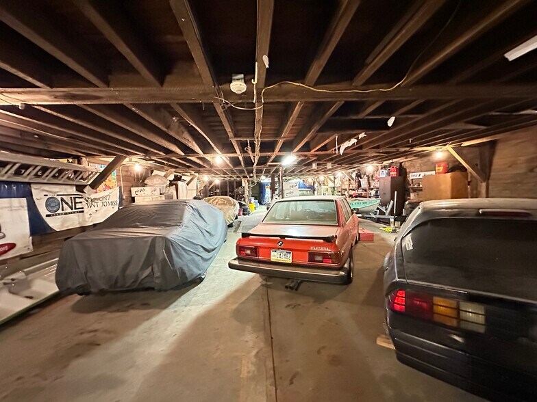 More Photos Of 9 N Main St, Bangor Light Distribution For Sale