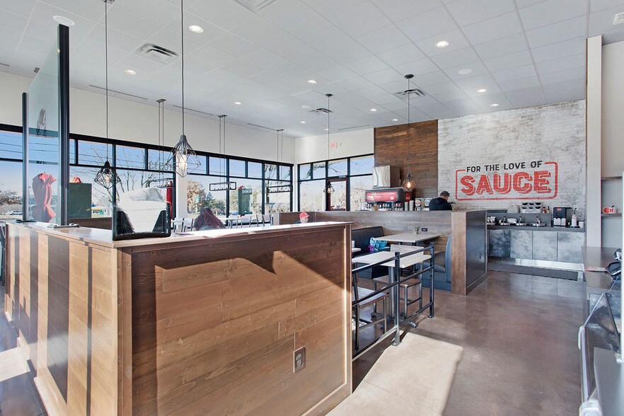 More Photos Of 10313 Metcalf Ave, Overland Park Fast Food For Sale