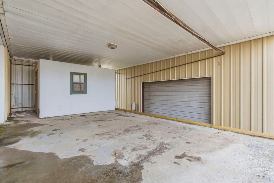 More Photos Of 790 10th st, Cassville Industrial For Sale