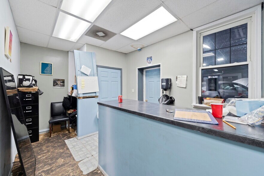 More Photos Of 3441-3445 N Pulaski Rd, Chicago Storefront Retail Office For Sale