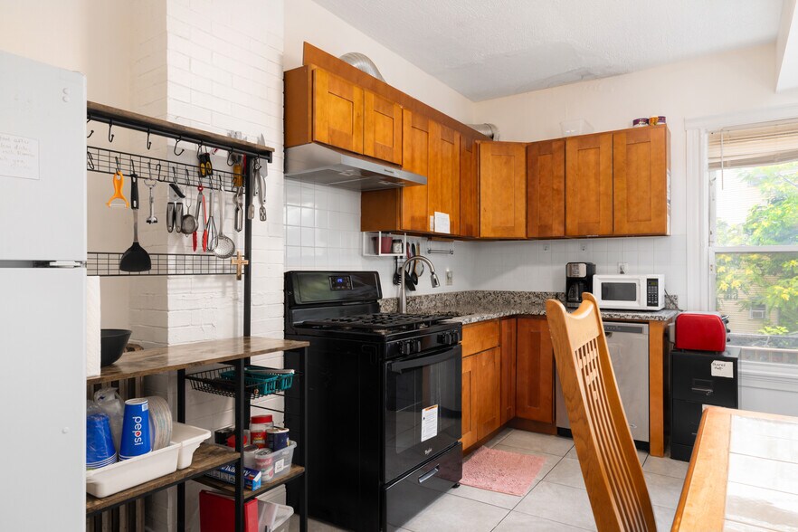 More Photos Of 342 Bowdoin St, Boston Multifamily For Sale