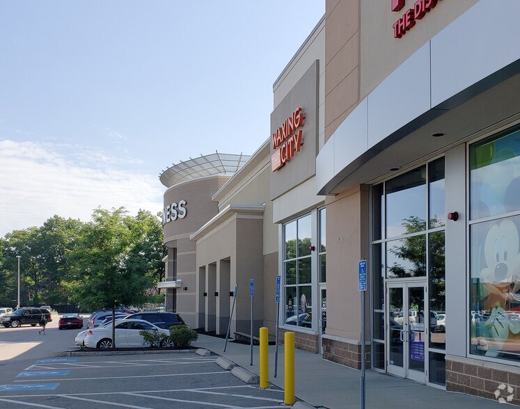 More Photos Of 90 Providence Hwy, Walpole Unknown For Lease