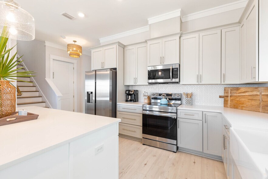 More Photos Of 191 Las Palmas Ln, Port St Joe Specialty For Sale