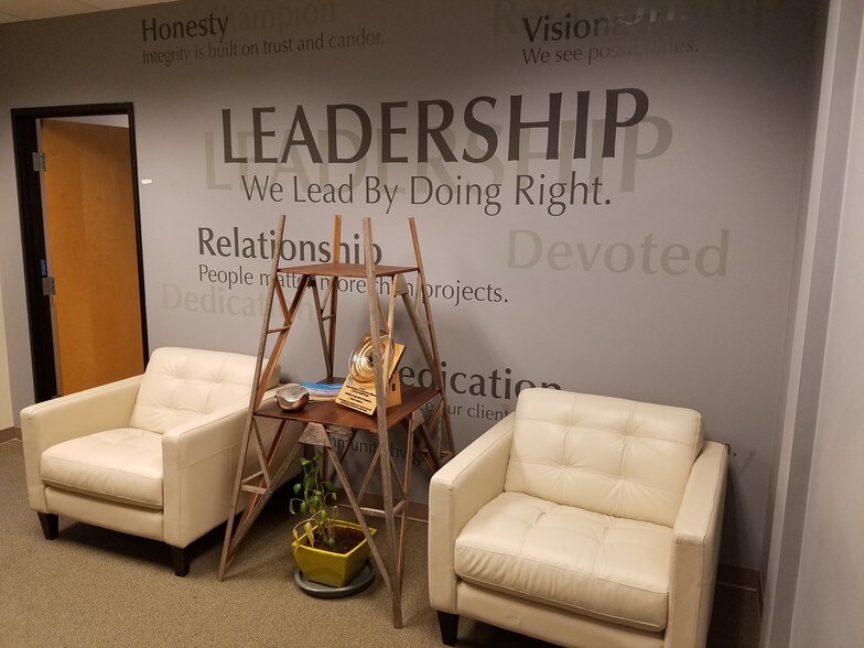 More Photos Of 7200 NE 41st St, Vancouver Office For Lease