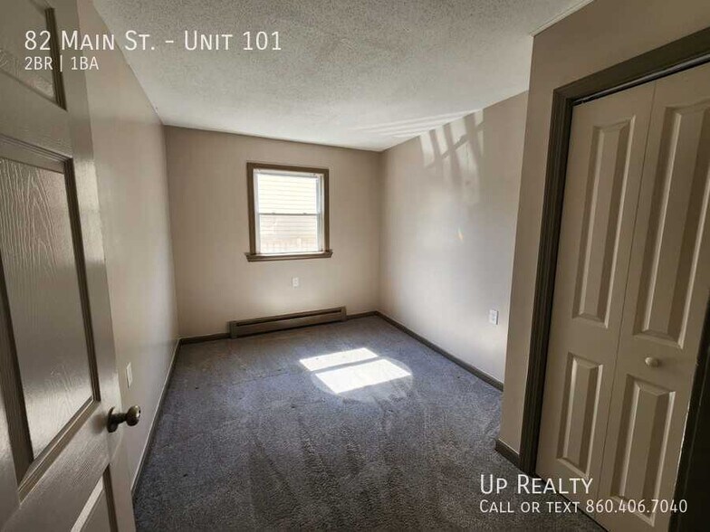 More Photos Of 82 Main St, East Hampton Apartments For Lease