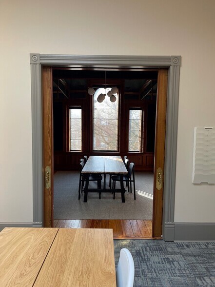 More Photos Of 609 Cherry St, Macon-Bibb Office For Lease
